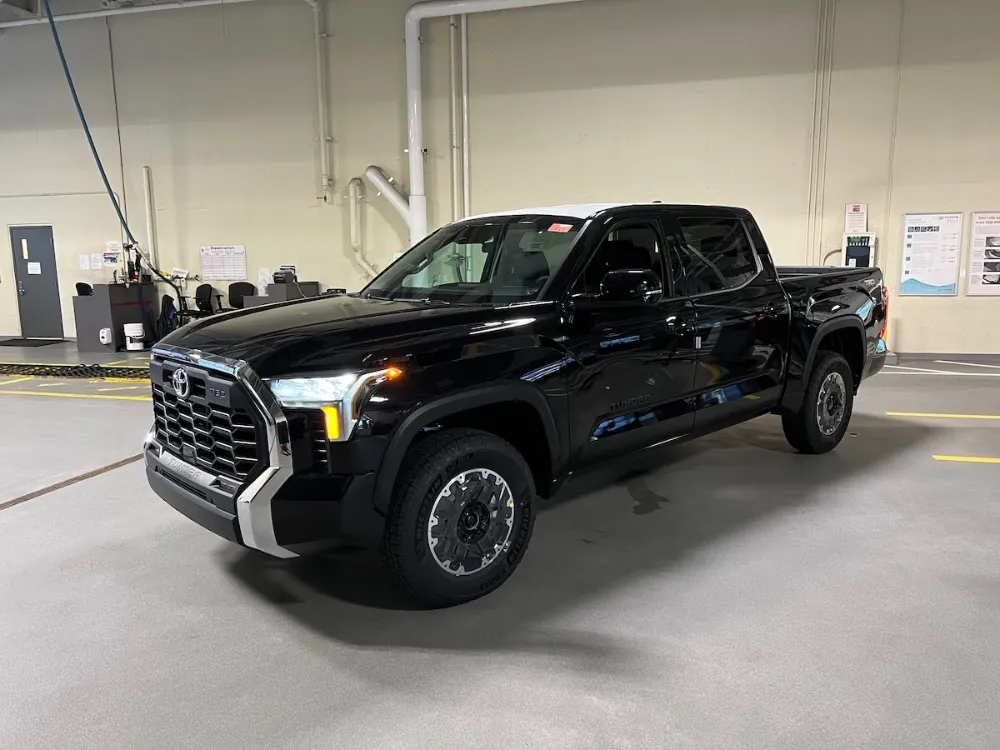 2022 Toyota Tundra TRD Off Road in Black 2